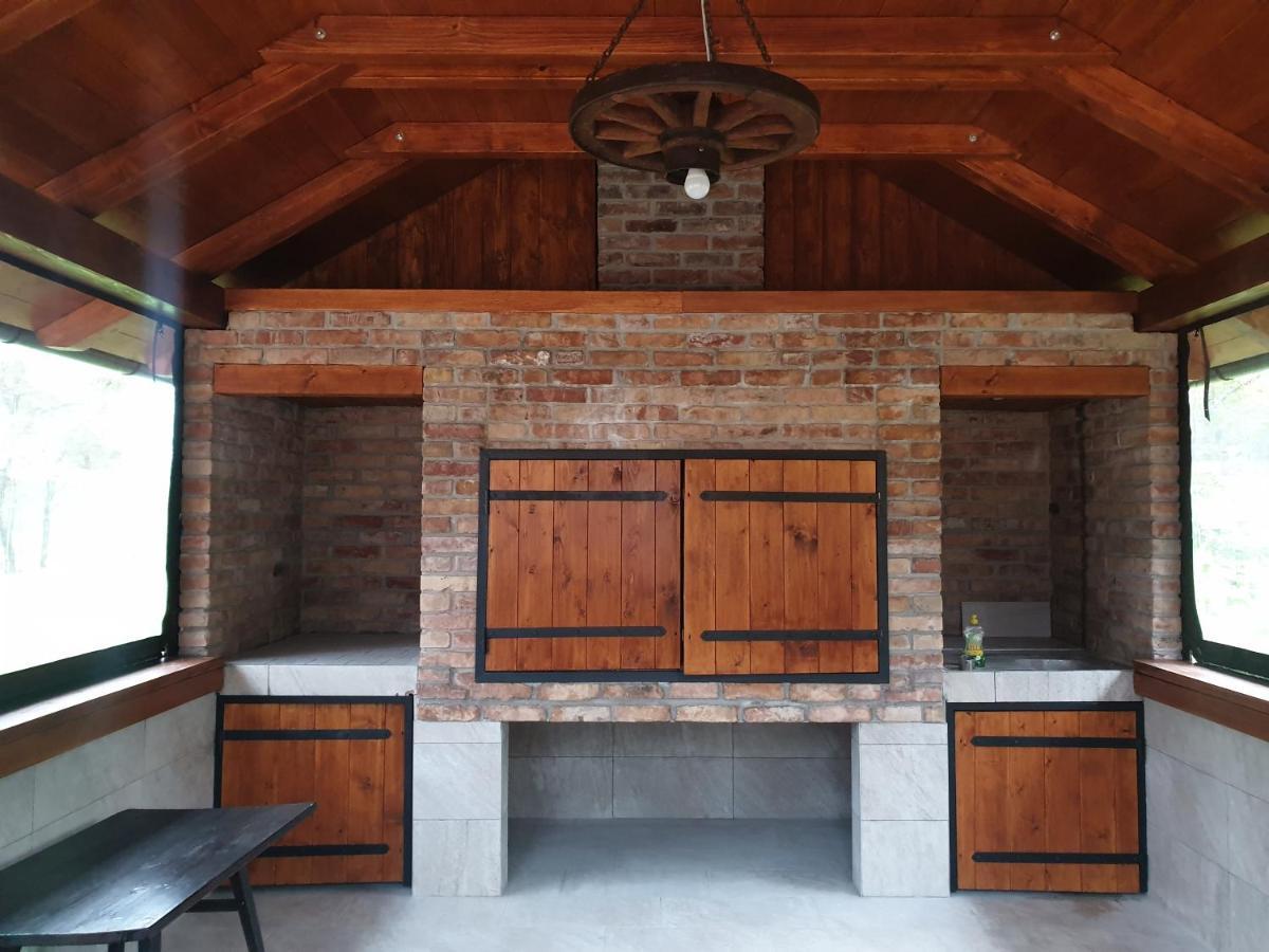 Guest Accommodation Marko Kesic Grabovac  Εξωτερικό φωτογραφία