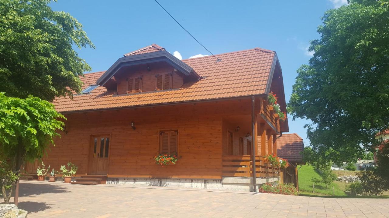 Guest Accommodation Marko Kesic Grabovac  Εξωτερικό φωτογραφία